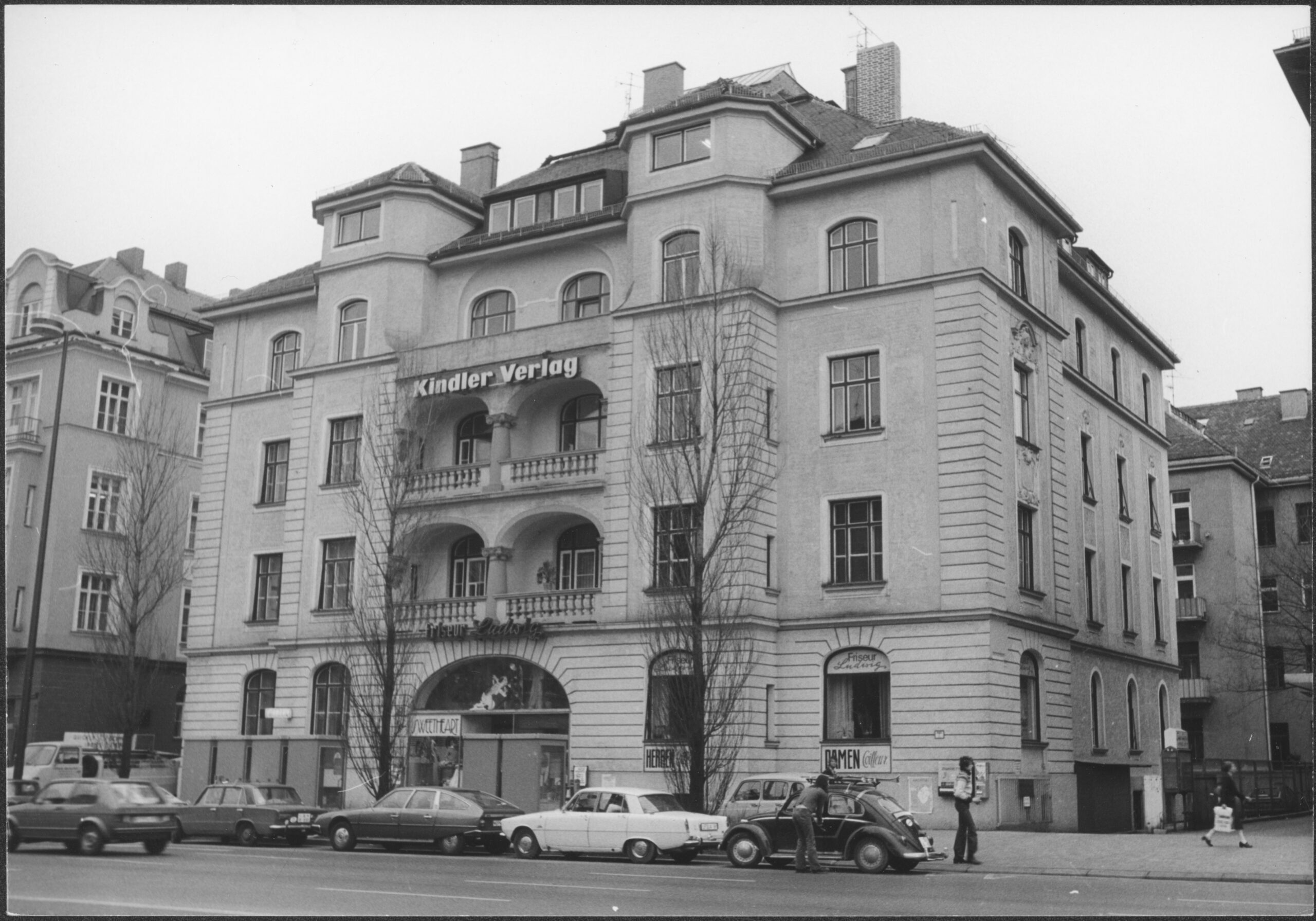 Das Haus in der Leopoldstraße 54 im Jahr 1992