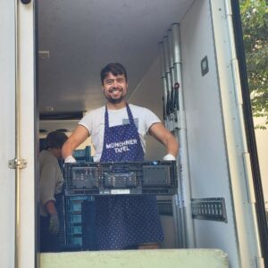 Beim Social Day packen unsere Mitarbeiter:innen tatkräftig mit an.